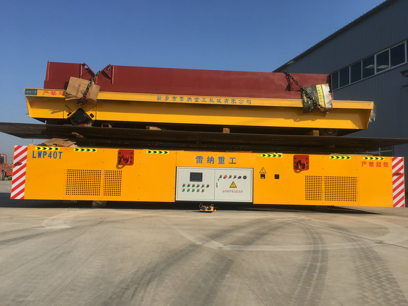 Modularni tovarniški prenosni voziček